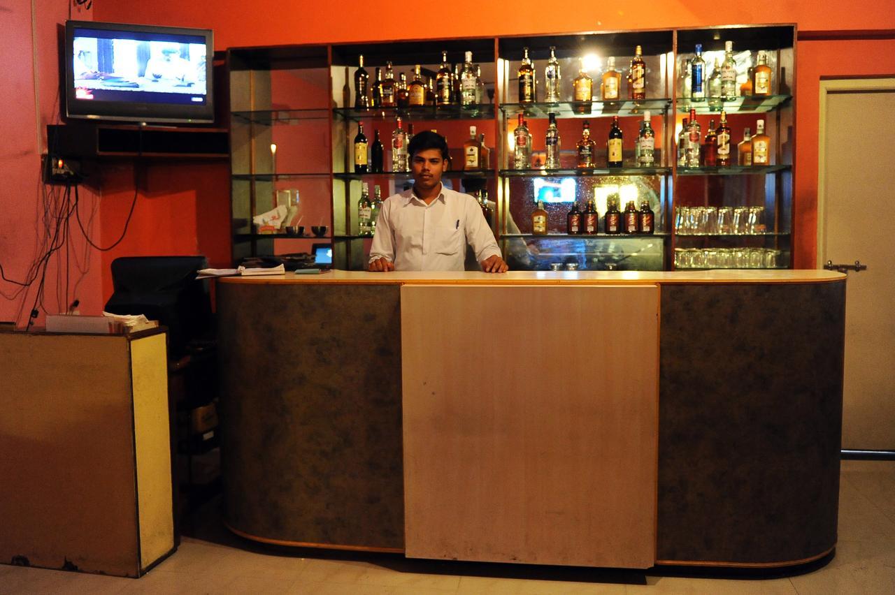 钦奈 Mount Heera酒店 外观 照片